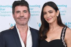 Simon Cowell cưới ở tuổi 63