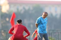 Tin SEA Games 31: Ông Park đóng cửa luyện quân, giá vé xem U23 Việt Nam cao ngất ngưởng