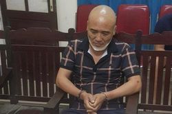 Tóm gọn đối tượng ngụy trang ma túy dưới lớp rau khi đi giao 'hàng' bằng xe đạp