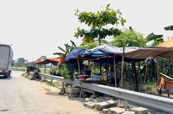 Huyện Sóc Sơn: Tái diễn vi phạm hành lang giao thông ven Quốc lộ 2