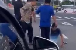 Truy tìm nhóm người hành hung tài xế ngay trên đường phố Đà Nẵng