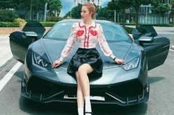Hạnh Sino với những layout thời trang và lối sống sang chảnh