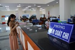 Ba năm nữa có Kho bạc 'ba không'