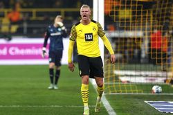 Soi kèo nhà cái Furth vs Dortmund. Nhận định, dự đoán bóng đá Bundesliga (20h30, 7/5)