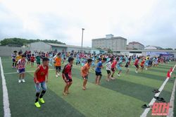 Các cầu thủ nhí thử sức, tìm kiếm cơ hội khoác áo các đội trẻ của CLB Đông Á Thanh Hóa