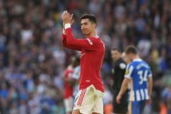 Manchester United lỡ hẹn với Champions League