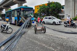 Hà Nội: Cương quyết xử lý xe tự chế, xe chở cồng kềnh