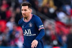 Messi lập kỷ lục sút trúng khung gỗ ở Ligue 1