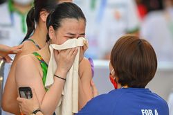Ngô Phương Mai bật khóc khi giành huy chương bạc môn nhảy cầu