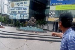 Người đàn ông tử vong sau khi rơi từ chung cư cao tầng xuống đất