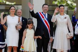 Tân Tổng thống Costa Rica Rodrigo Chaves tuyên thệ nhậm chức