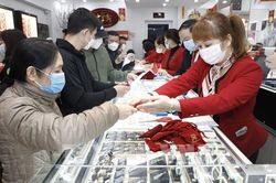 Giá vàng sáng 9/5 tăng 200 nghìn đồng/lượng