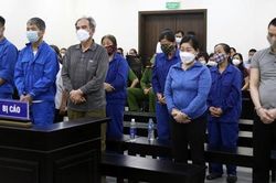 Cựu công an lừa đảo rồi 'quất ngựa truy phong', bỏ đồng bọn ở lại lĩnh án