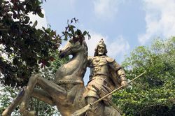 Về tượng Hưng Đạo Vương Trần Quốc Tuấn tại Khu du lịch Hồ Mây: Không có phép xây dựng mỹ thuật, nhưng không thể xử phạt
