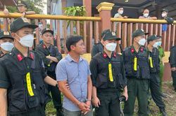 Bắt giữ 2 kẻ buôn gần 1 tấn thuốc nổ, thu giữ nhiều súng đạn