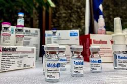 Triển vọng đẩy lùi dịch COVID-19 bằng các loại vaccine mới