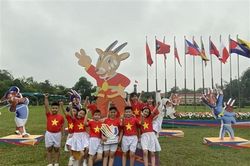 Tưng bừng các hoạt động chào mừng SEA Games 31 của học sinh, sinh viên Hà Nội