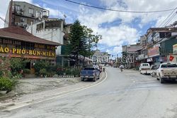 Sa Pa: Mâu thuẫn trên đường, 1 người bị đâm tử vong