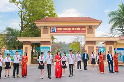 Trường THCS Văn Lang - Điểm sáng trong dạy và học