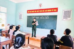 Gắn kết nghĩa tình quân dân