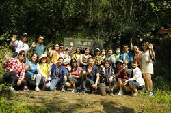 Kỳ bí động Nam Sơn