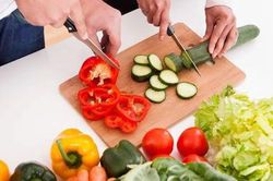 Bé 1 tuổi có nhiều giun trong cơ thể, nguyên nhân từ cách nấu ăn của phụ huynh