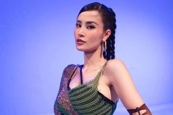 Đông Nhi bị chỉ trích vì thái độ với fan