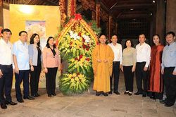 Trưởng ban Dân vận Trung ương thăm, chúc mừng Đại lễ Phật đản tại tỉnh Bắc Ninh