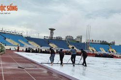 Trước giờ G Lễ khai mạc SEA Games 31: Hàng trăm TNV dọn sân khấu
