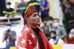 Nước mắt của nhà vô địch Iqbal Abdul Rahman