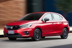 10 xe bán chạy nhất thị trường Việt: Honda City trở thành 'vua doanh số'