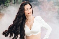 Chuyện gì đang xảy ra với Đông Nhi?