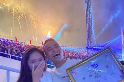 Màn cầu hôn 'đặc biệt nhất' trong Lễ khai mạc SEA Games 31