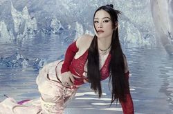 Fan Đông Nhi đồng loạt quay lưng với thần tượng: 'Thanh xuân thôi đành đóng lại'
