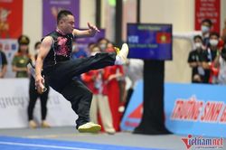 Võ sĩ già nhất đội, nát hai đầu gối giành HCV SEA Games 31