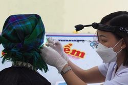 300 người dân xã Pố Lồ, Hoàng Su Phì được khám sức khỏe miễn phí