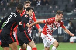 Soi kèo nhà cái Mainz vs Frankfurt. Nhận định, dự đoán bóng đá Bundesliga (20h00, 14/5)