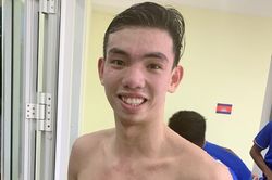 Kình ngư Huy Hoàng vỡ òa cảm xúc với HCV SEA Games 31: Sung sướng vì thắng tại quê nhà!
