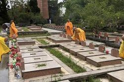 Lâm Đồng: Ban Trị sự Phật giáo tỉnh dâng hương tưởng niệm tại Nghĩa trang Liệt sĩ TP.Đà Lạt