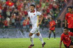 U23 Việt Nam 2-0 U23 Timor Leste: Văn Tùng là 'số 9' đích thực của thầy Park