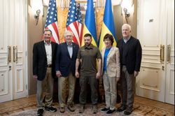 Các lãnh đạo Đảng Cộng hòa Mỹ gặp Tổng thống Ukraine Zelenskyy tại Kiev