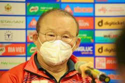 U23 Việt Nam thắng mọi đối thủ, lấy HCV SEA Games 31; Man City bị West Ham cầm hòa 2-2