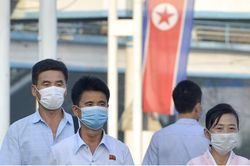 Thêm 8 người chết, gần 400.000 trường hợp sốt ở Triều Tiên