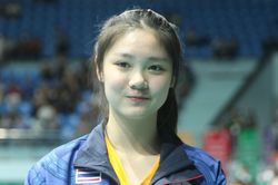 Chiêm ngưỡng vẻ đẹp của 'Ngọc nữ' cầu lông Thái Lan 15 tuổi tại SEA Games 31