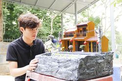 Chàng trai biến rác thành tiền