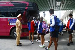 Những 'sự cố' hài hước trong công tác đưa đón các đoàn vận động viên tham dự SEA Games 31