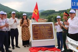 Hà Tĩnh: Khánh thành cầu Cửa Rào bắc qua sông Ngàn Trươi