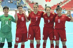 Futsal nữ Việt Nam lại hẹn Thái Lan ở chung kết