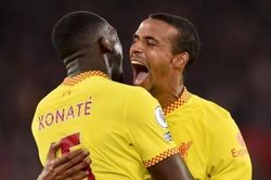 Thể thao Thể thao The Kop đua ngôi vô địch với Man City đến cùng