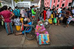 Sri Lanka vỡ nợ